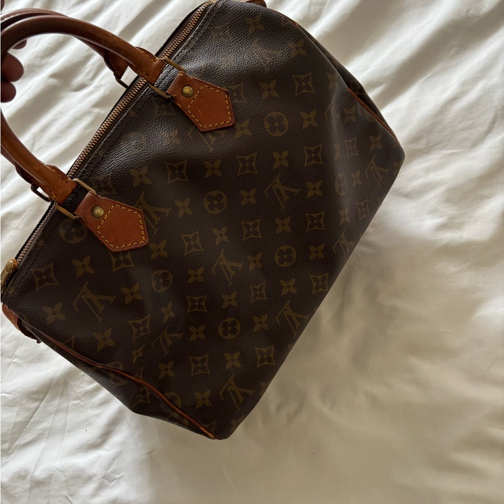 LOUIS VUITTON SPEEDY 30 HANDBAG
PURSE MONOGRAM CANVAS VI1911